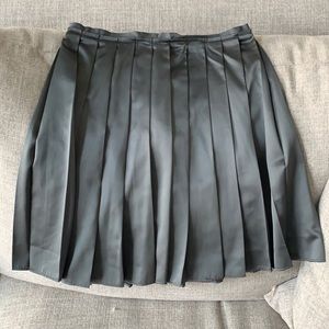 Old Navy gray/silver silky skirt